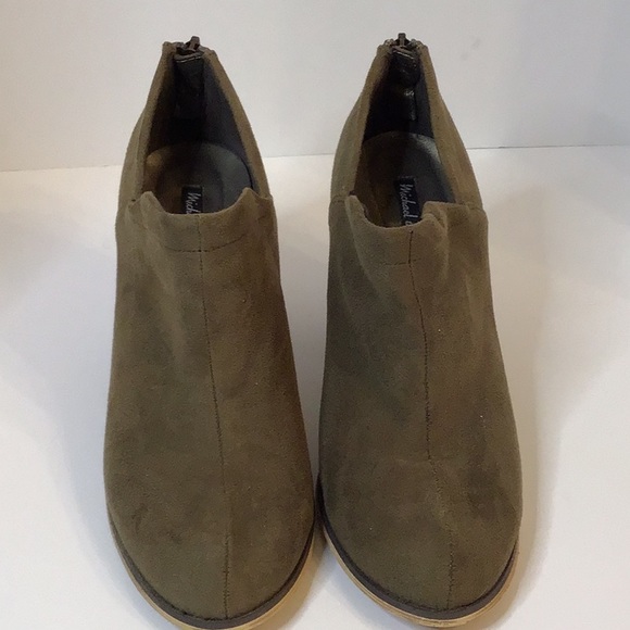 MICHAEL ANTONIO OLIVE GREEN SUEDE ANKLE HEEL BOOTS SZ 8 - Picture 4 of 16